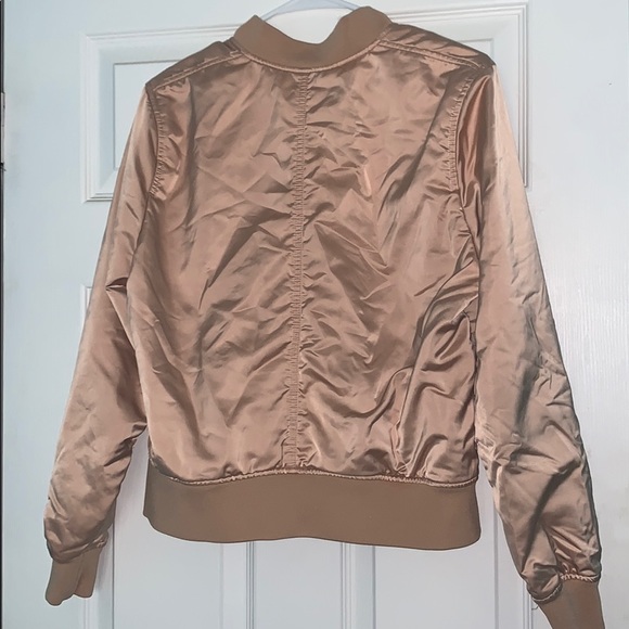 Bomber - Picture 3 of 4